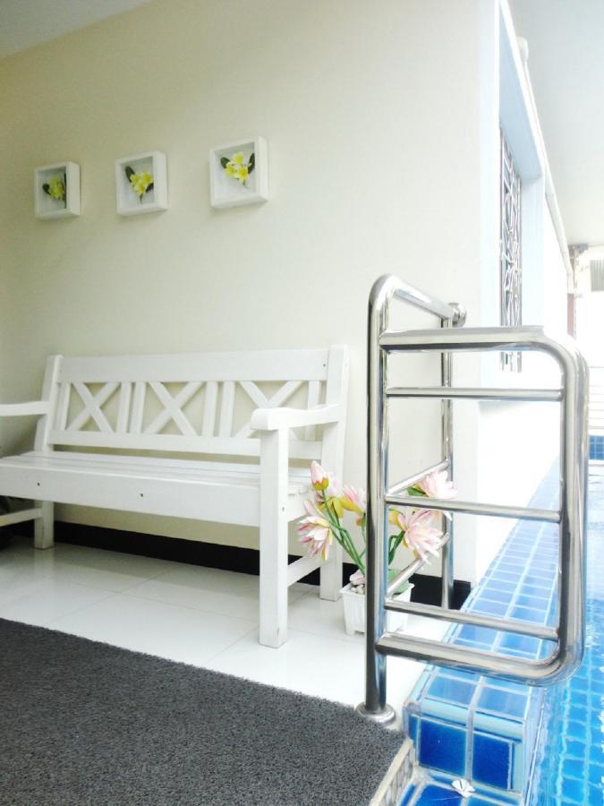 Charming Resident At Ekkamai From Studio Unit Up To 2 Bedroom Apartment 방콕 외부 사진