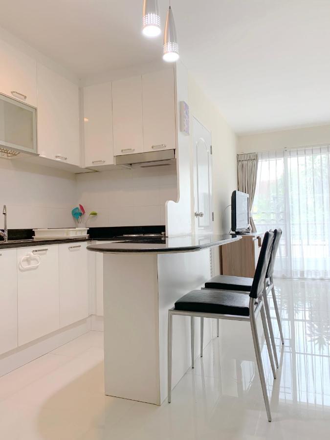 Charming Resident At Ekkamai From Studio Unit Up To 2 Bedroom Apartment 방콕 외부 사진