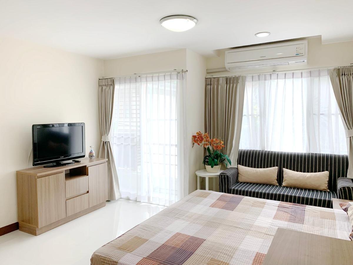 Charming Resident At Ekkamai From Studio Unit Up To 2 Bedroom Apartment 방콕 외부 사진