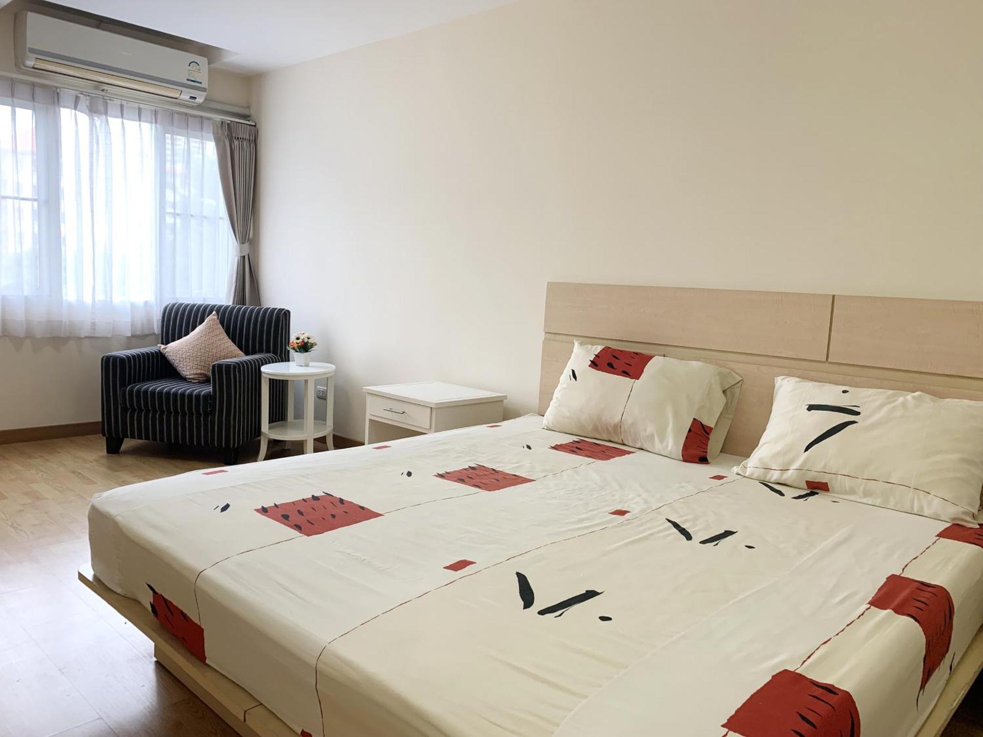 Charming Resident At Ekkamai From Studio Unit Up To 2 Bedroom Apartment 방콕 외부 사진