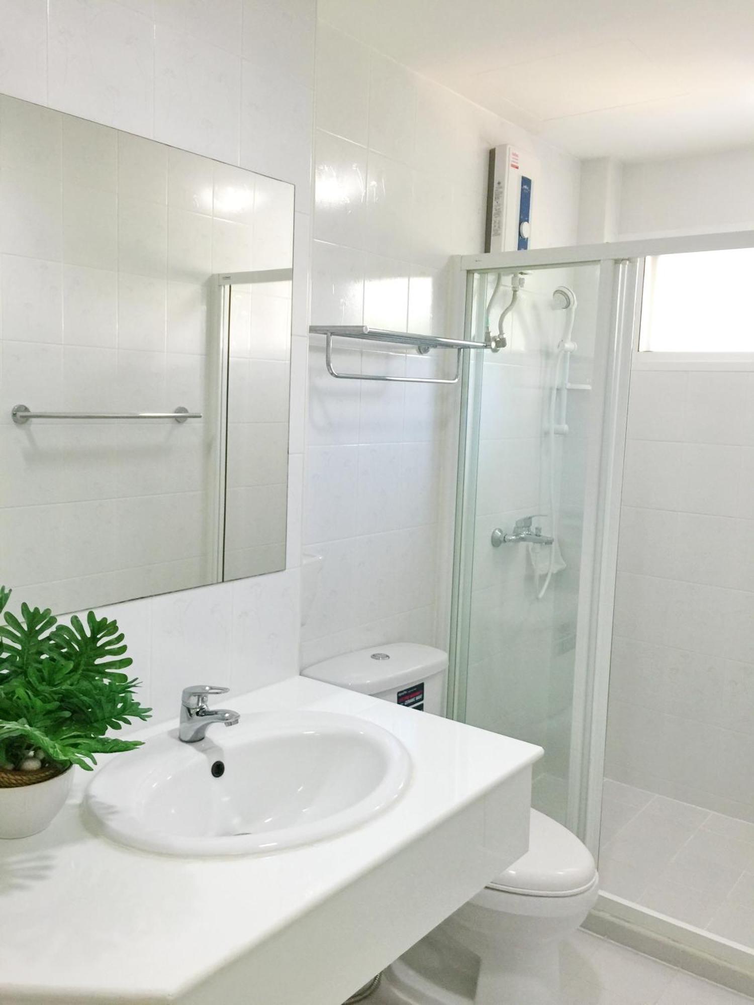 Charming Resident At Ekkamai From Studio Unit Up To 2 Bedroom Apartment 방콕 외부 사진
